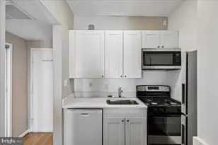 1851 NW Columbia Road NW, Washington, DC 20009 - Photo 8