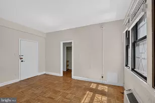 1010 25th St NW, Washington, DC 20037 - Photo 2