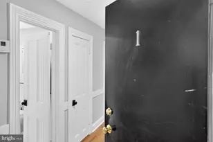 213 5th St SE, Washington, DC 20003 - Photo 2