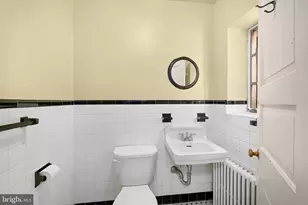 2884 Woodland Dr NW, Washington, DC 20008 - Photo 40