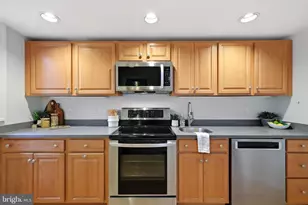 350 9th St SE, Washington, DC 20003 - Photo 4