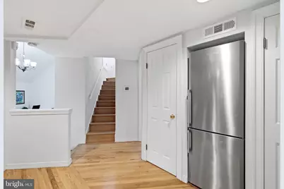 350 9th Street SE #25, Washington, DC 20003 - Photo 6