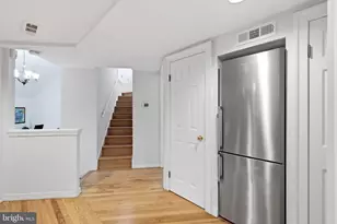 350 9th St SE, Washington, DC 20003 - Photo 6