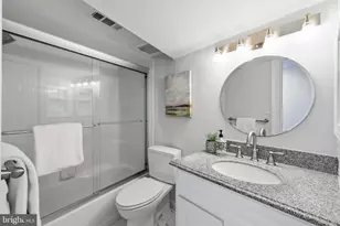 350 9th St SE, Washington, DC 20003 - Photo 16