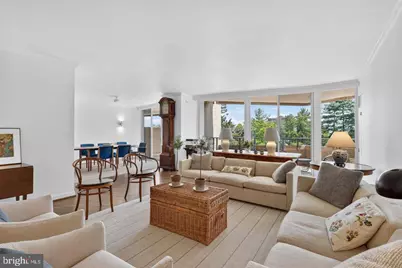 4200 Massachusetts Avenue NW #402, Washington, DC 20016 - Photo 4