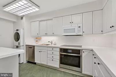 4200 Massachusetts Avenue NW #402, Washington, DC 20016 - Photo 8
