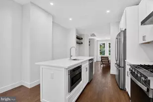 215 5th St SE, Washington, DC 20003 - Photo 28
