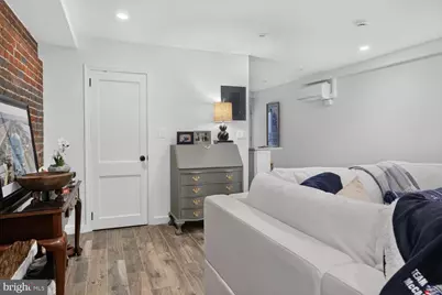 215 5th Street SE, Washington, DC 20003 - Photo 4
