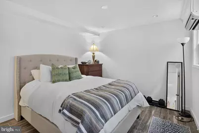 215 5th Street SE, Washington, DC 20003 - Photo 10