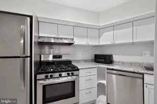 820 North Carolina Ave SE, Washington, DC 20003 - Photo 10