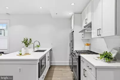 16 17th Street NE #121, Washington, DC 20002 - Photo 4