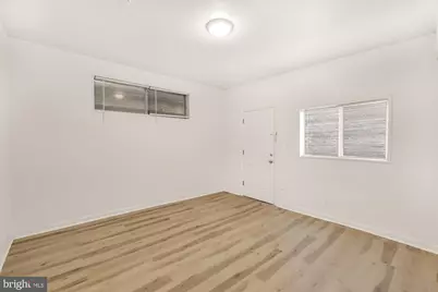 1102 K Street SE, Washington, DC 20003 - Photo 18