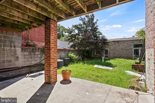 639 G St SE, Washington, DC 20003 - Photo 10