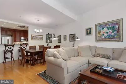 2200 17th Street NW #212, Washington, DC 20009 - Photo 4