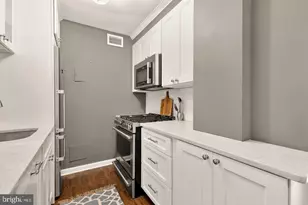 2475 Virginia Ave NW, Washington, DC 20037 - Photo 6