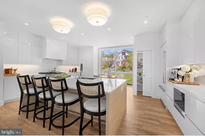 4892 Macarthur Boulevard NW, Washington, DC 20007 - Photo 8