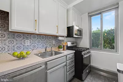 4200 Cathedral Avenue NW #403, Washington, DC 20016 - Photo 10