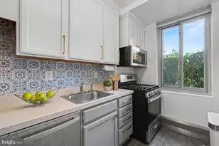 4200 Cathedral Ave NW, Washington, DC 20016 - Photo 10
