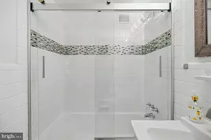 4200 Cathedral Ave NW, Washington, DC 20016 - Photo 18