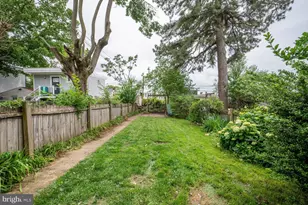 318 Varnum St NW, Washington, DC 20011 - Photo 30