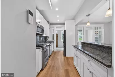 318 Varnum Street NW, Washington, DC 20011 - Photo 8