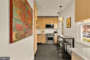 1672 Beekman Pl NW, Washington, DC 20009 - Photo 4