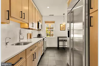 1672 Beekman Place NW #B, Washington, DC 20009 - Photo 6