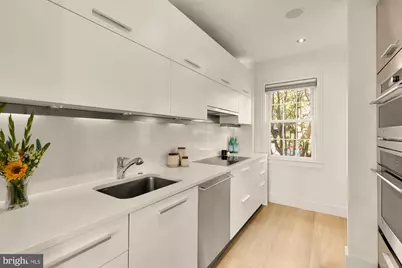 1638 Beekman Place NW #B, Washington, DC 20009 - Photo 8