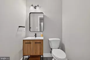 1410 D St NE, Washington, DC 20002 - Photo 10