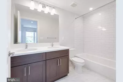 5408 First Place NW #304, Washington, DC 20011 - Photo 6