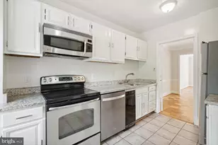 3231 Sutton Pl NW, Washington, DC 20016 - Photo 6