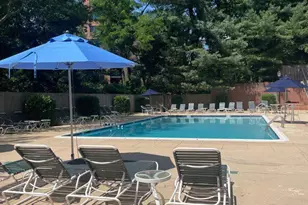 3231 Sutton Pl NW, Washington, DC 20016 - Photo 2