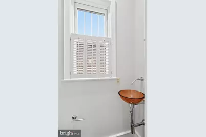 631 North Carolina Avenue SE #1, Washington, DC 20003 - Photo 10