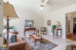 1724 Capitol NE, Washington, DC 20002 - Photo 4
