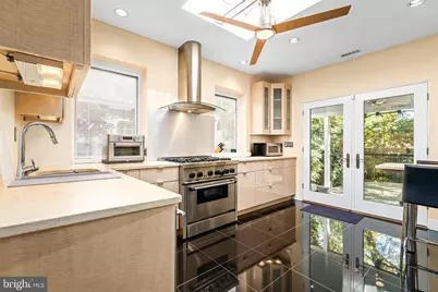 1405 31st Street NW, Washington, DC 20007 - Photo 12