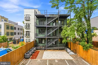 1013 17th Place NE #1, Washington, DC 20002 - Photo 2