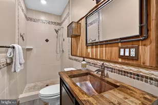 1337 Maryland Ave NE, Washington, DC 20002 - Photo 36