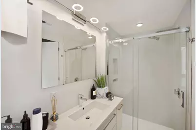 2422 17th Street NW #206, Washington, DC 20009 - Photo 4