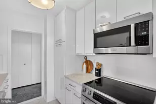 4101 Cathedral Ave NW, Washington, DC 20016 - Photo 18