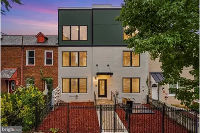 1013 17th Place NE #8, Washington, DC 20002 - Photo 1