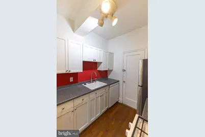 2032 Belmont Road NW #221, Washington, DC 20009 - Photo 4