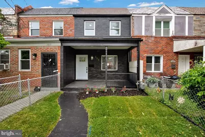 305 34th Place NE, Washington, DC 20019 - Photo 2