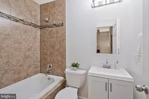 3350 17th St NW, Washington, DC 20010 - Photo 20
