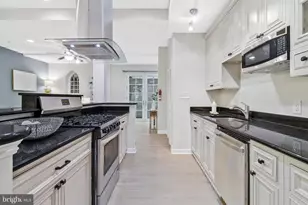 3350 17th St NW, Washington, DC 20010 - Photo 8