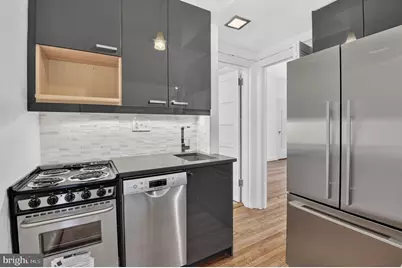 3601 Connecticut Avenue NW #412, Washington, DC 20008 - Photo 2