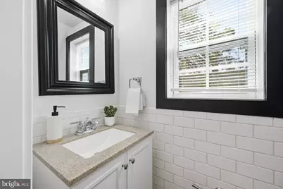 635 20th Street NE, Washington, DC 20002 - Photo 12