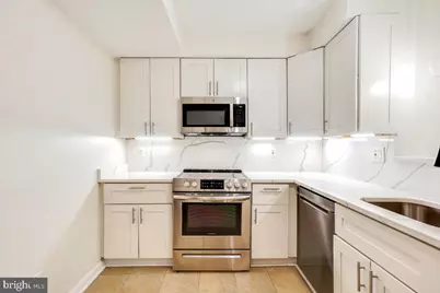 1715 15th NW #15, Washington, DC 20009 - Photo 4