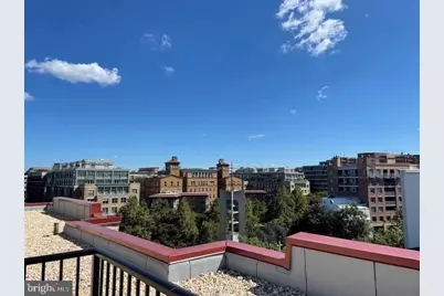 1010 25th Street NW #301, Washington, DC 20037 - Photo 2