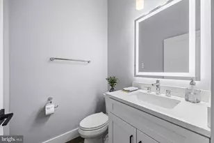1329 Irving St NW, Washington, DC 20010 - Photo 14