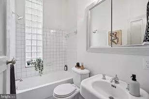 1503 Vermont Ave NW, Washington, DC 20005 - Photo 10